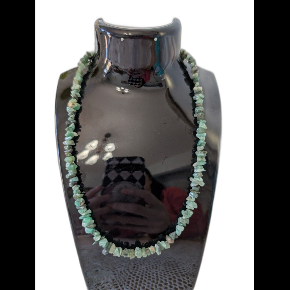 Handmade Emerald Chip Necklace